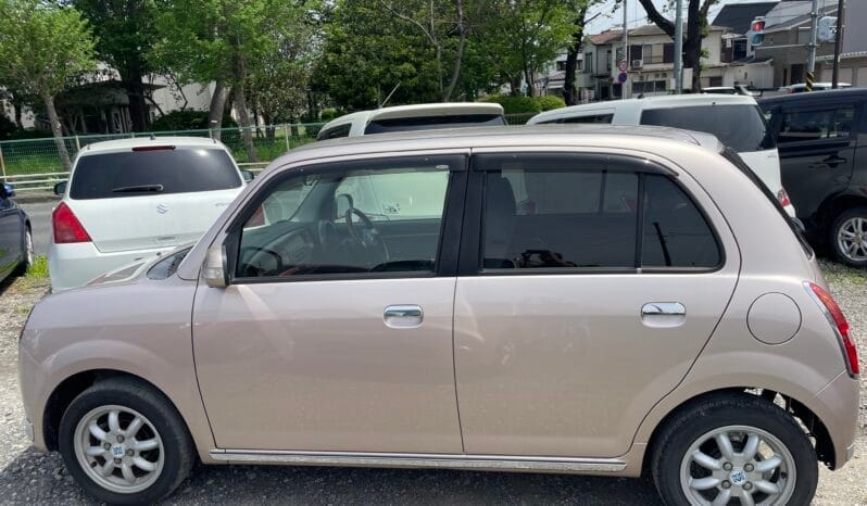 
								Daihatsu Mira Gino 2005 full									