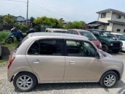 
										Daihatsu Mira Gino 2005 full									