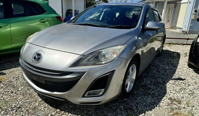 
								Mazda Axela 2011 full									