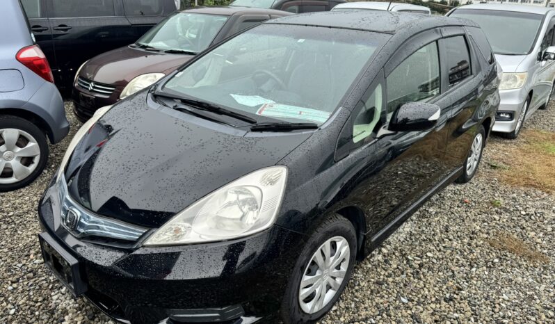 
								Honda Fit Shuttle Hybrid 2012 full									