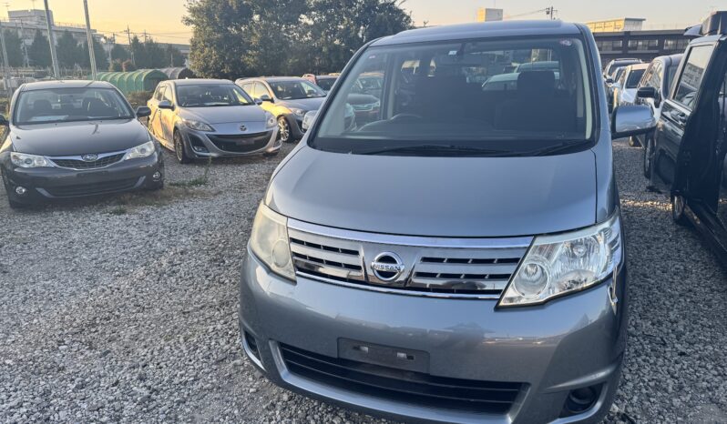 
								Nissan Serena 2010 full									