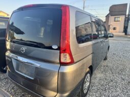 
										Nissan Serena 2010 full									