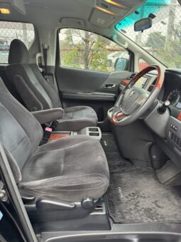 
										Toyota Vellfire 2011 full									