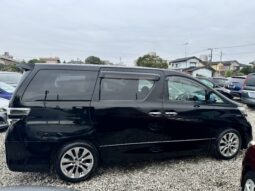 
										Toyota Vellfire 2011 full									