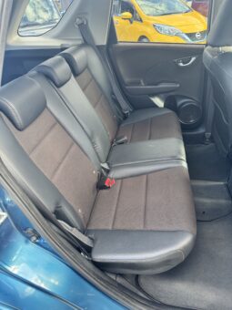 
										2011 Honda Fit Shuttle full									