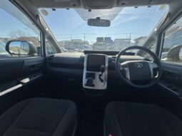 
										2013 Toyota Voxy full									