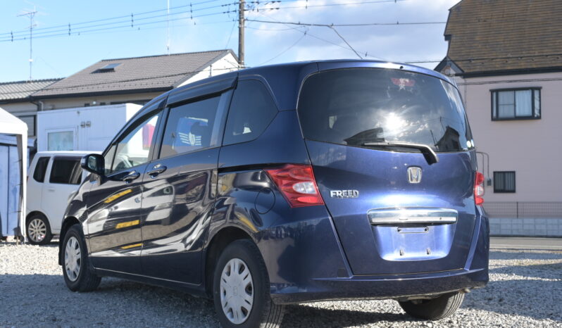 
								2009 Honda Freed Blue full									