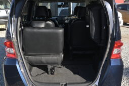 
										2009 Honda Freed Blue full									