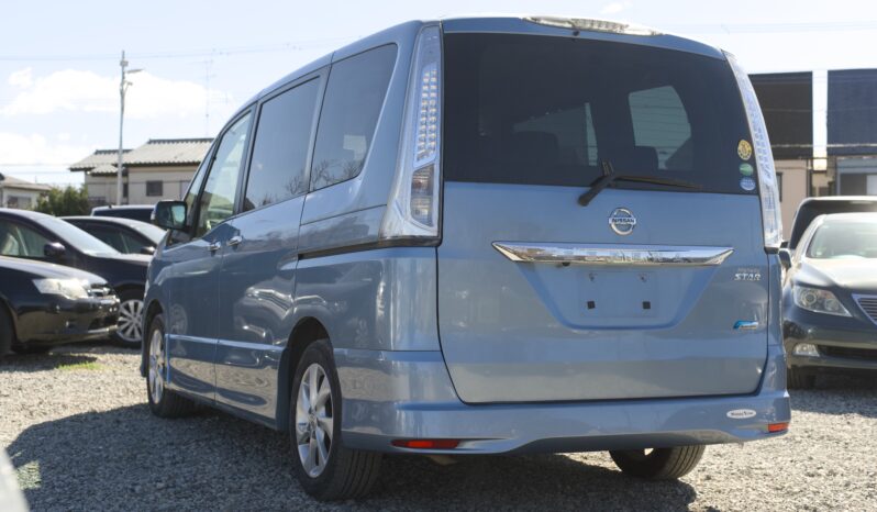 
								2013 Nissan Serena S-Hybrid full									