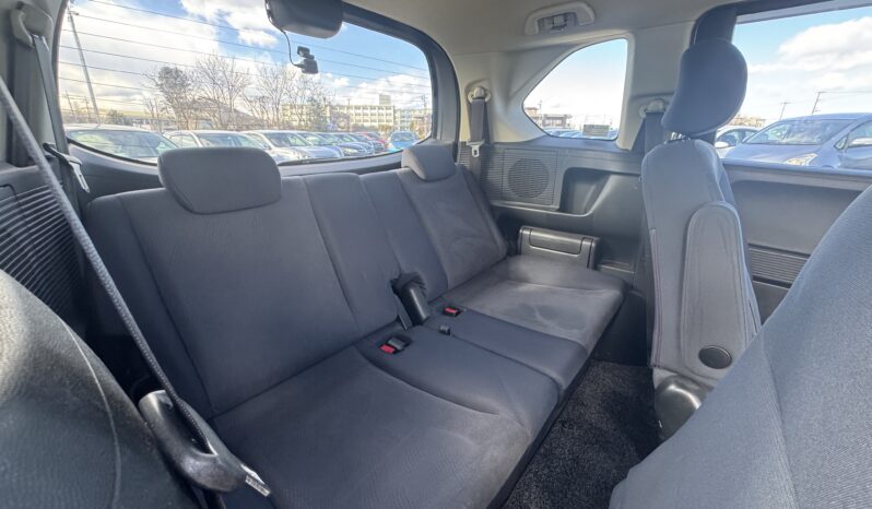 
								2009 Honda Freed Gray full									