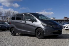 2009 Honda Freed Gray